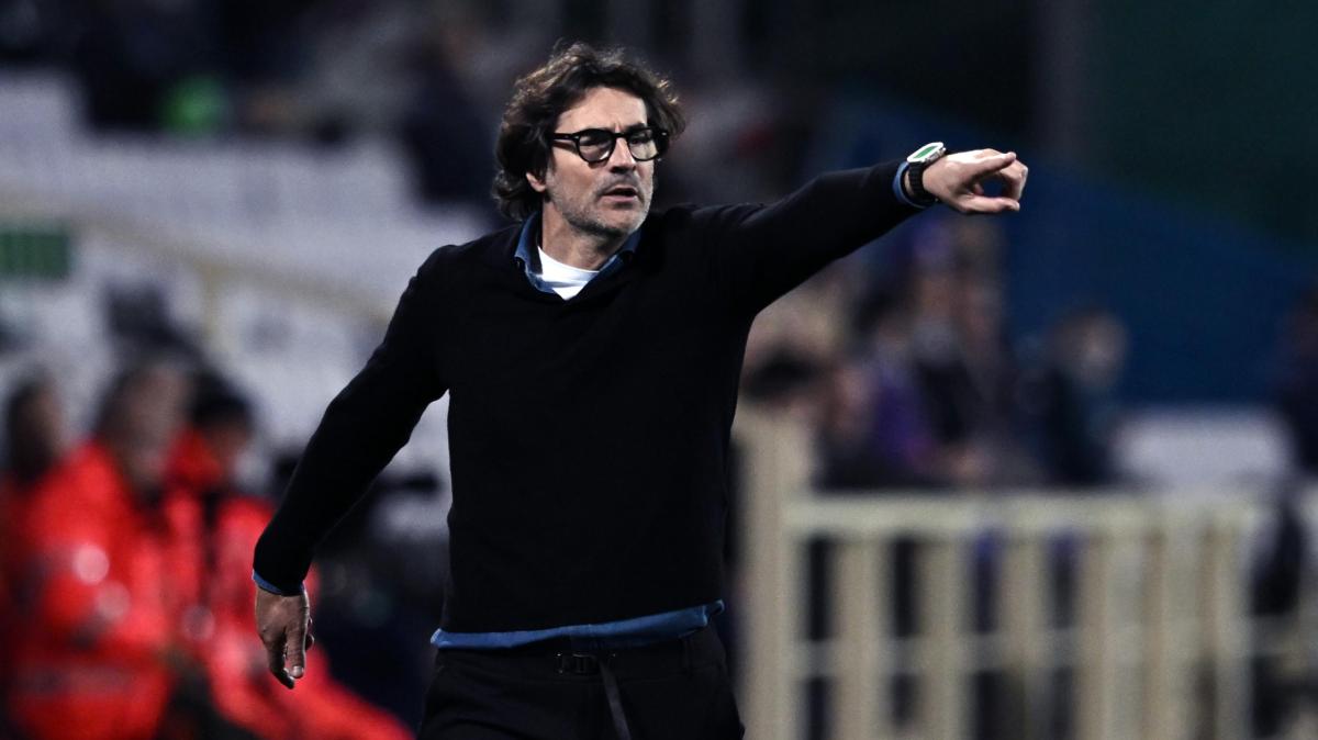 Fiorentina, Vanoli: "Vincere è il miglior modo per preparare la partita dopo. Ora andiamo in ritiro"