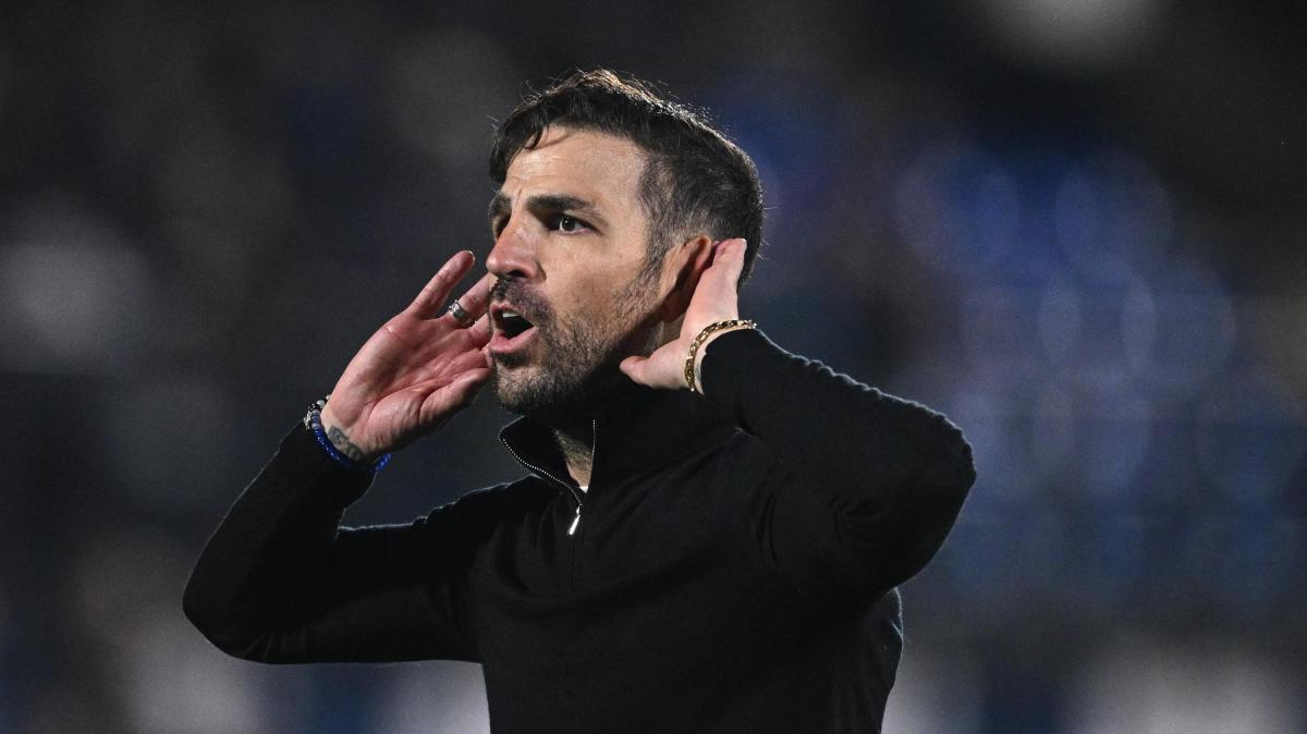 Como-Roma, parapiglia tra le panchine nel finale: cos'è successo