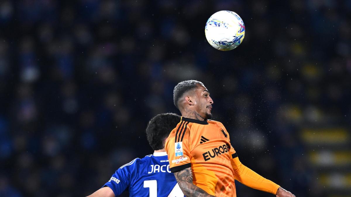 Como-Roma, espulsione per Wesley al 65': cosa è successo